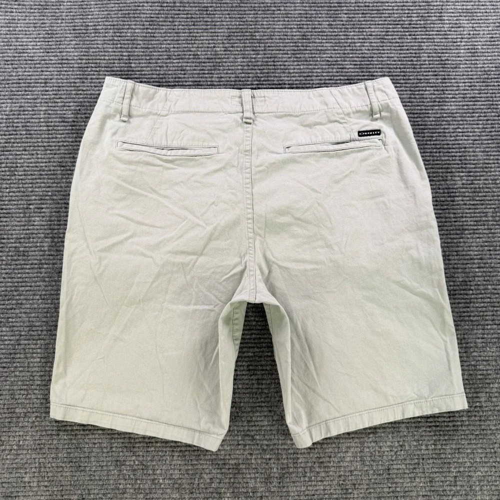 Oakley Regular Fit Chino‎ Shorts Mens 38 Khaki Tan Flat Front Casual Cotton